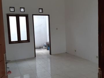 Rumah Sejuk Dekat Arcamanik, RS Hermina dan Borma