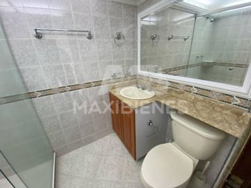 apartamento en arriendo en patio bonito. Cod A54279