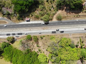 SE VENDE TERRENO EN CAPIRA VIA INTERAMERICANA