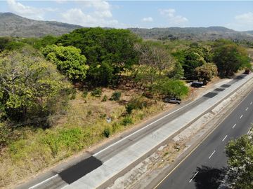 SE VENDE TERRENO EN CAPIRA VIA INTERAMERICANA