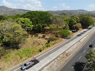 SE VENDE TERRENO EN CAPIRA VIA INTERAMERICANA