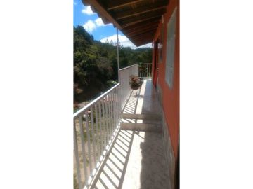 VENDO CASA FINCA VIA BARBOSA CONCEPCION ANTIOQUIA.