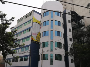 🏢 OPORTUNIDAD ÚNICA EN SANTA BEATRIZ 🏢
🔹 Edificio moderno de 7 pisos en perfectas condiciones, ubicado en la zona céntrica más estratégica de Lima. I