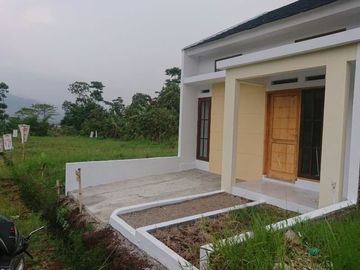 Rumah View Gunung Anti Ribet Cicil 3 Tahun Lunas di Nagreg Cicalengka