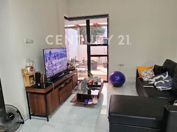 Rumah Siap Huni Di  Bulevar Hijau Cluster Dilenia, Harapan Indah