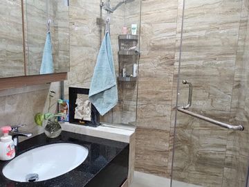 Rumah Siap Huni Di  Bulevar Hijau Cluster Dilenia, Harapan Indah