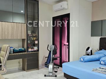 Rumah Siap Huni Di  Bulevar Hijau Cluster Dilenia, Harapan Indah