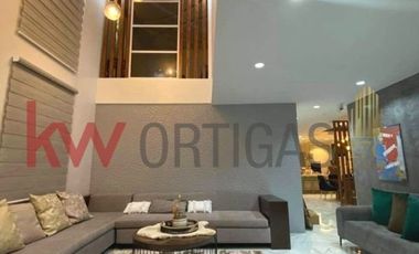 House and Lot in Greenview Executive Village
