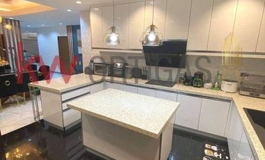 House and Lot in Greenview Executive Village