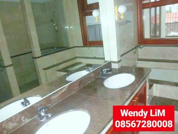 DIJUAL RUMAH MEWAH at Jl GAHARU CIPETE JAKSEL (GARDEN, SWIMMING POOL)