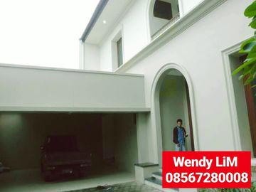 DIJUAL RUMAH MEWAH at Jl GAHARU CIPETE JAKSEL (GARDEN, SWIMMING POOL)