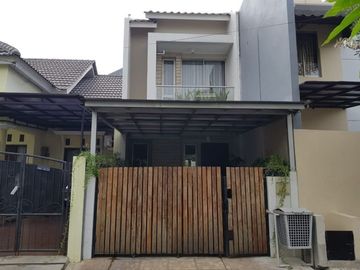 Rumah 2 lantai nyaman dan strategis di galaxy bekasi selatan
