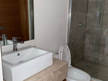 VENTA CASA EN LOMAS DEL PEDREGAL