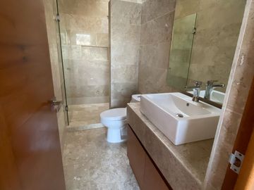 VENTA CASA EN LOMAS DEL PEDREGAL