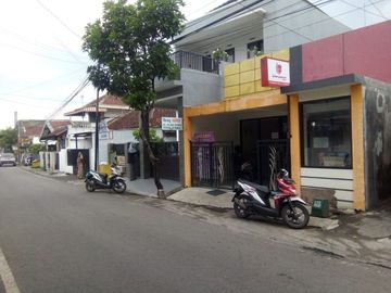 Rumah Prospok untuk usaha di Bunga Srigading Kota Malang