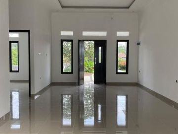 Rumah strategis dekat jalan raya free biaya KPR,di dalam perumahan besar