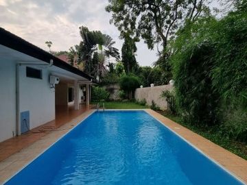DIJUAL RUMAH BAGUS DAN ASRI di JL KEMANG DALAM, JAKSEL