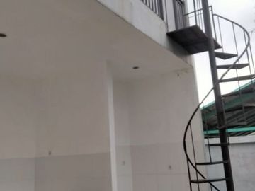 Siap Huni 2 LT Pingir Jl. Raya Babakan Madang Sentul Bogor