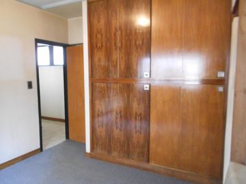 PISO 5 AMBIENTES MAS DEPENDENCIA EN VENTA EN CABALLITO PARQUE RIVADAVIA
