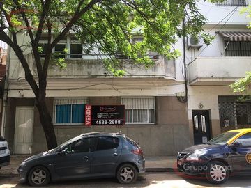 Muy Buen PH 4 ambientes al frente con patio