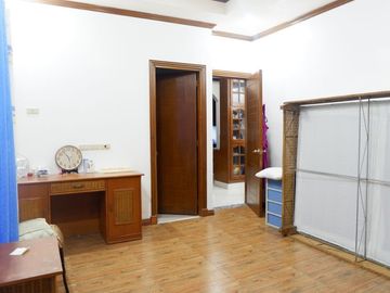 House for RENT with 4 Bedrooms and Swimming Pool in Angeles City Near SM Clark