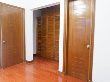 House for RENT with 4 Bedrooms and Swimming Pool in Angeles City Near SM Clark