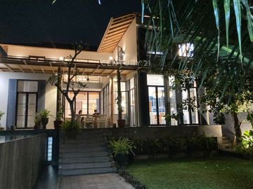 Dijual Villa Baru Dan Sudah Beroperasi di Pakem View Merapi