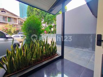 Rumah Luas 150M2 Strategis di Benhil Dekat Scbd & MRT Harga Menarik