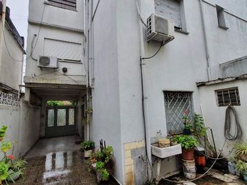 Casa PH en venta en Lanus Este