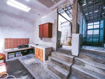 Rumah Strategis 4 Menit ke Terminal Sawangan 1 Lt Hadap Timur J-51003