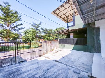 Rumah Strategis 4 Menit ke Terminal Sawangan 1 Lt Hadap Timur J-51003