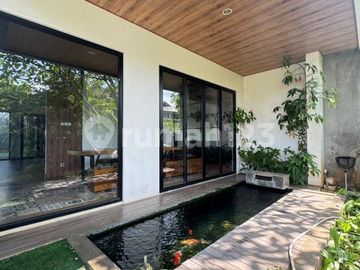 Rumah Mewah Tropical Lengkap Swimpool di Komplek Elit Cinere