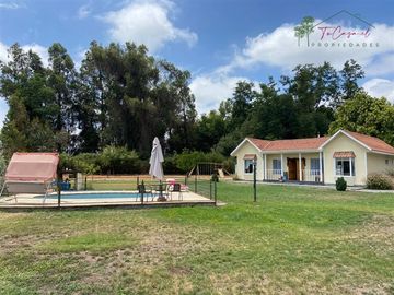 Parcela con 2 casas 8D/4B estar y piscina en Calera de Tango