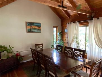 Parcela con 2 casas 8D/4B estar y piscina en Calera de Tango