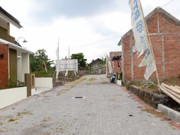 Dapatkan Promo Menarik! Rumah Modern Cantik Bonus Kanopi & Pagar