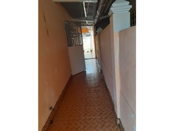 EN VENTA!! Casa en Parques del oeste