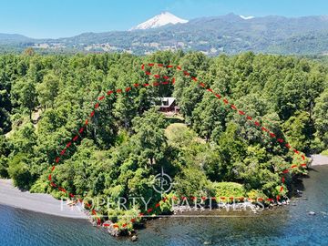 Gran Casa orilla de lago Calafquen