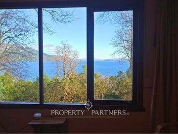 Gran Casa orilla de lago Calafquen