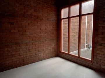 RUMAH MURAH DESAIN CLASSIC LUAS TANAH 101 M2 DI PRAMBANAN