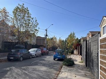 VENTA CASA BUIN TRES DORMITORIOS ESTACIONAMIENTO