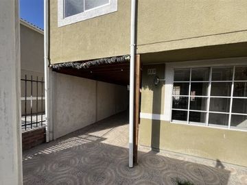 VENTA CASA BUIN TRES DORMITORIOS ESTACIONAMIENTO