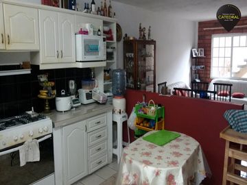 Casa de venta en Vía a Baños - Urb. La Unión – código:11486
