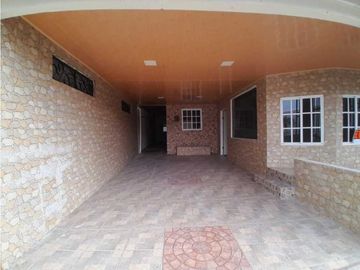 Se Vende Linda y Acogedora Casa en Nuevo Tocumen