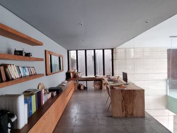 RUMAH MODERN at Jl PANGLIMA POLIM, PANGPOL, KEBAYORAN BARU