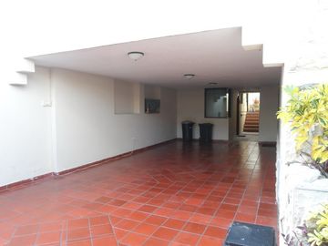 Casa Pusuquí - San Gregorio 1: Vendo Hermosa Casa Acabados De Primera Zona Residencial Privada