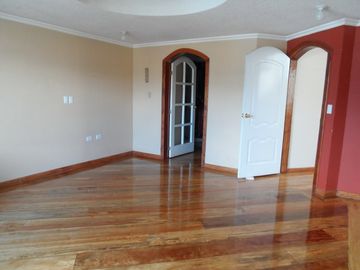 Casa Pusuquí - San Gregorio 1: Vendo Hermosa Casa Acabados De Primera Zona Residencial Privada