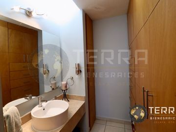 VENTA CASA Amplia En La Cantera Residencial Villa Marino Celaya Modelo: Modena
