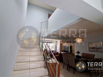 VENTA CASA Amplia En La Cantera Residencial Villa Marino Celaya Modelo: Modena