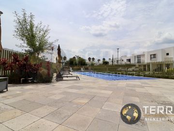 VENTA CASA Amplia En La Cantera Residencial Villa Marino Celaya Modelo: Modena