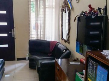 DIJUAL RUMAH MINIMALIS 2 LANTAI KAMAR 5 SULFAT PANDANWANGI